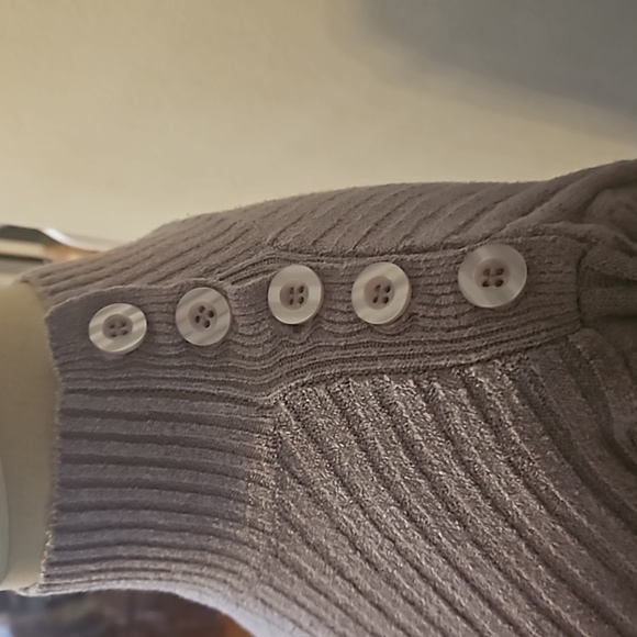 Mix It Ribbed Turtleneck - Picture 3 of 3